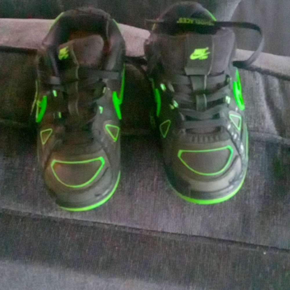 Kid's shoes